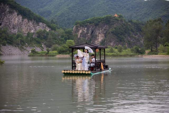 “游本溪水洞 享夏之清凉”本溪水洞举办媒体及旅游达人采风活动