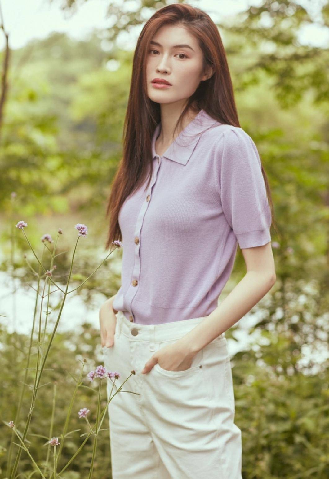 何穗夏季穿搭好清爽,集合今年各大流行色,何仙姑真的太会穿啦_伊芙丽