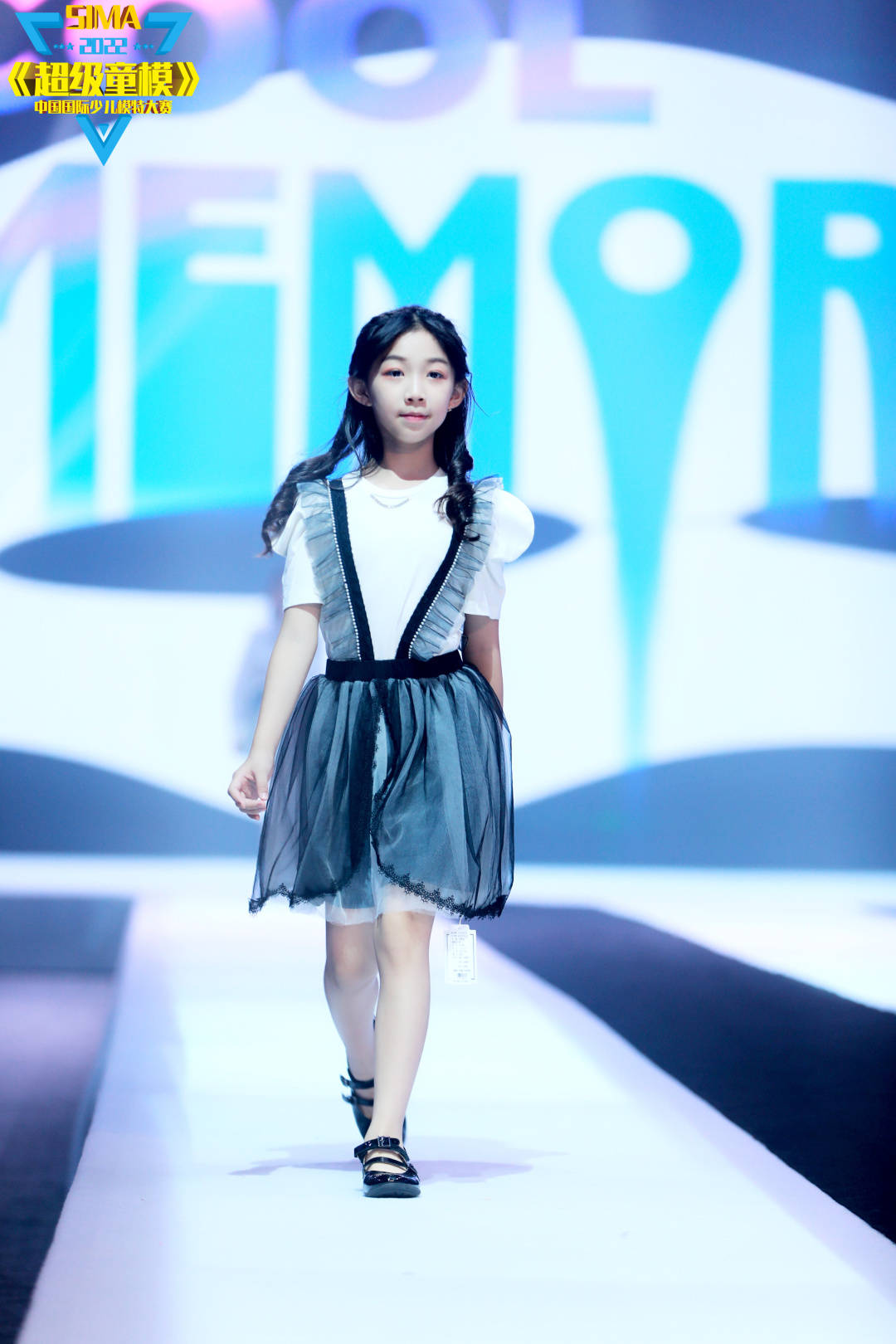 sima2022第三届超级童模少儿组冠军amy专访