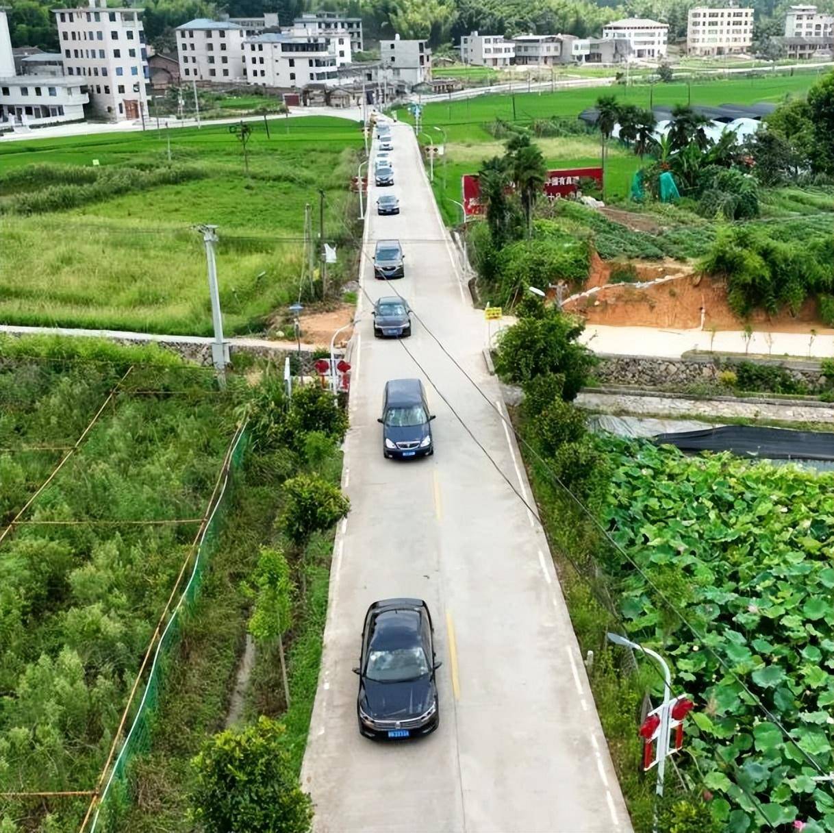 遊服務中心前合影2022年7月30日,在福建省旅遊協會,永泰縣人民政府