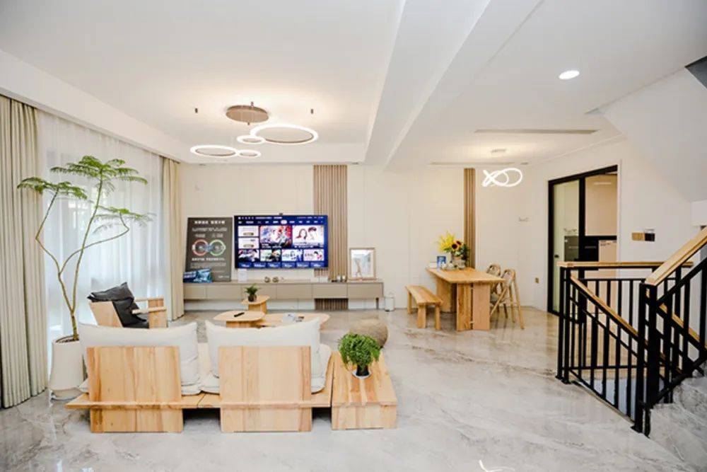 以科技创新撬动产业与商业双变革，家电巨头转型铺开“新蓝图”-家电圈官网