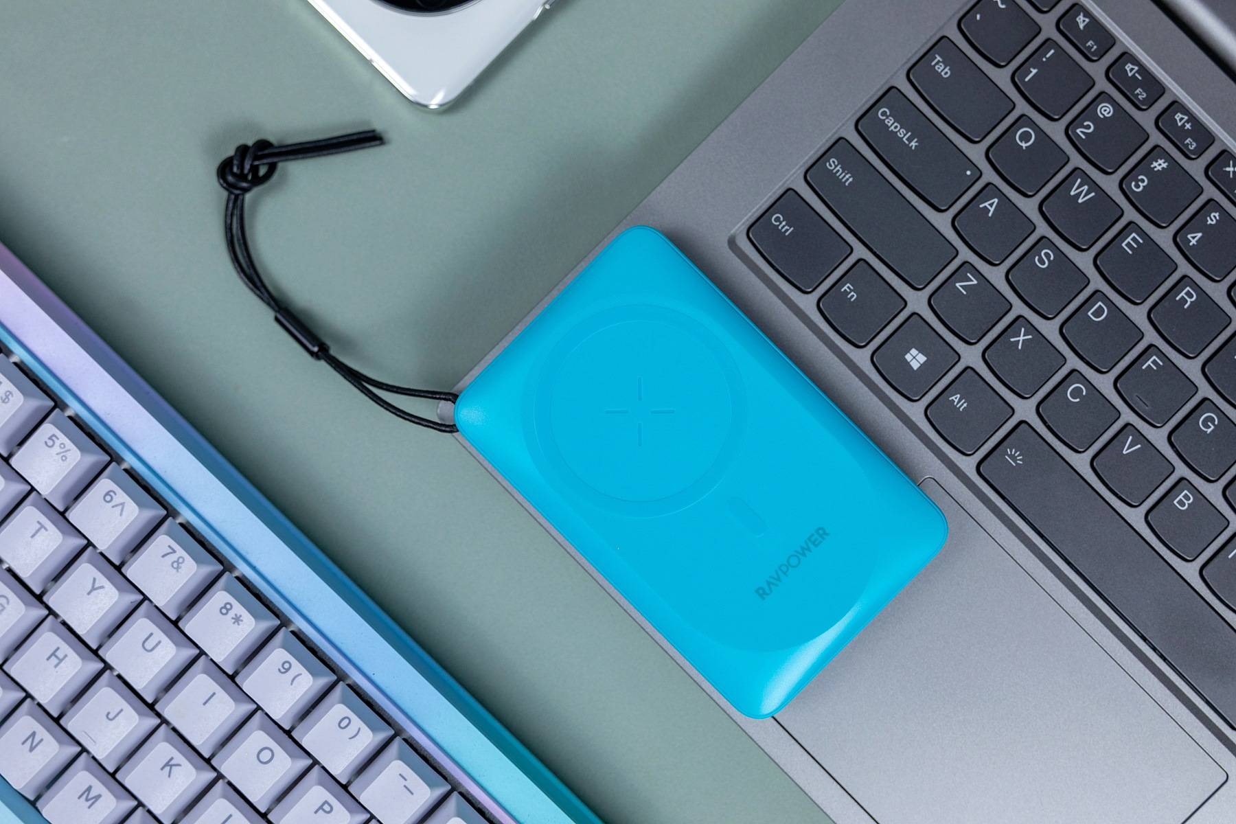 有颜值,大容量,RAVPOWER磁吸无线充电宝评测