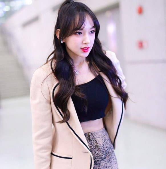 原创有种招牌叫程潇的空翻当她跃起那一刻全场跟着沸腾了