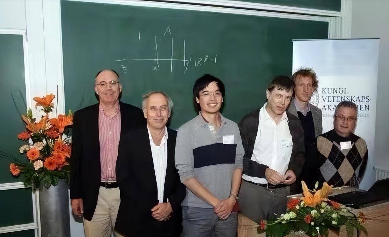 "神童"陶哲轩:8岁高考760分,智商超爱因斯坦,31岁获菲尔兹奖_父母