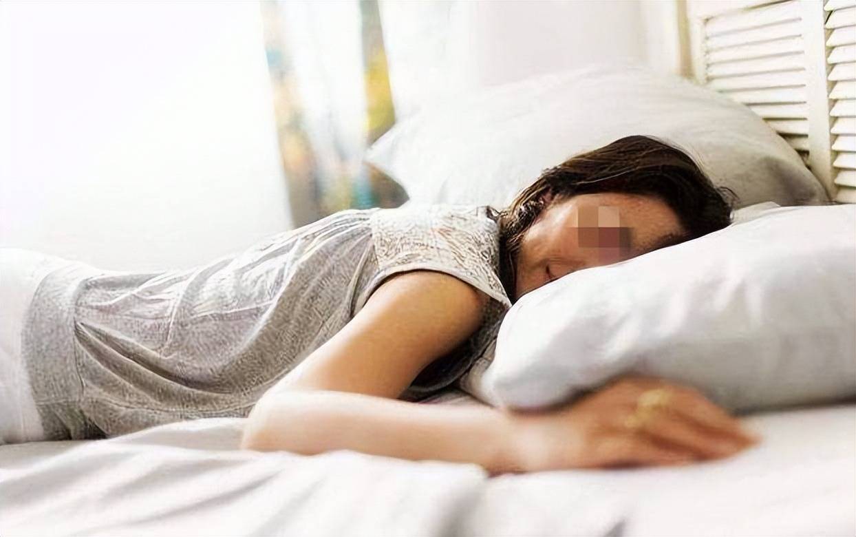 孕妇睡姿一定要左侧睡吗？孕期到底应该怎么睡呢？