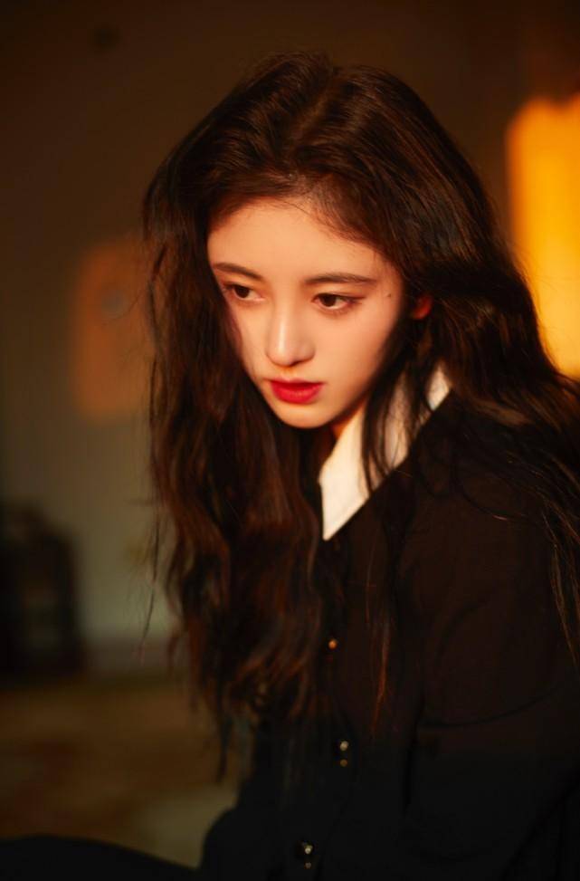 原创鞠婧祎的美貌让国外女网红惊叹大赞她和范冰冰一样美想和她结婚