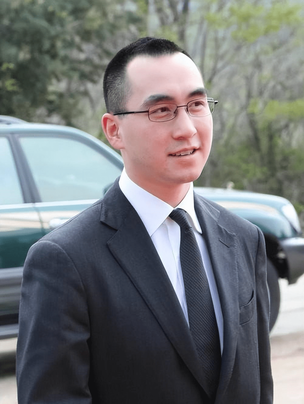 后赌王时代,资产缩水的何猷龙,何去何从_澳门_公司_黑桃