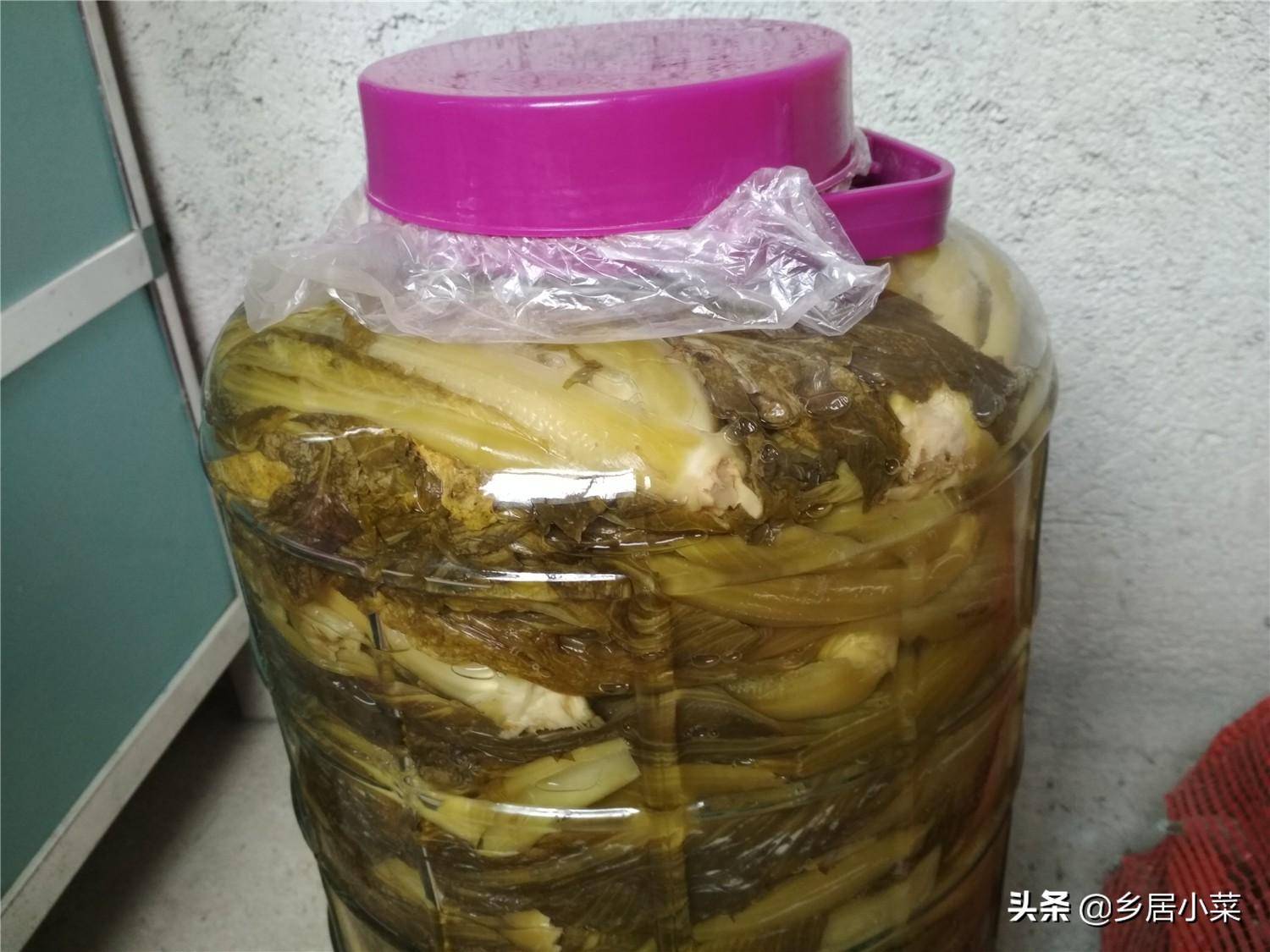 淘米水腌咸菜图片