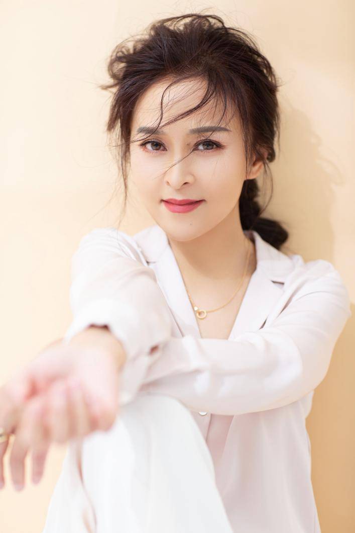 电视剧《富春山居》杀青 何音讲述小人物的乡村振兴_角色_刘端端_观众