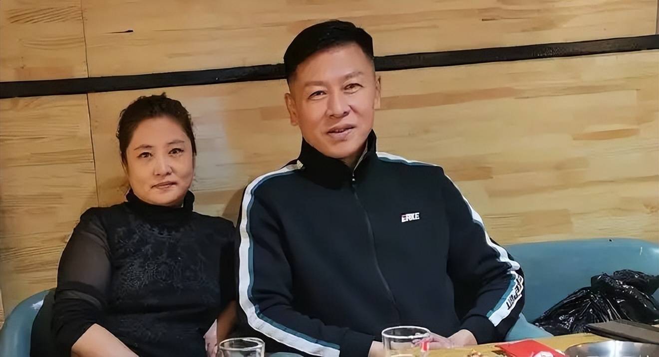 胡亚捷与汤静相互嫌弃的婚姻越吵感情越牢固