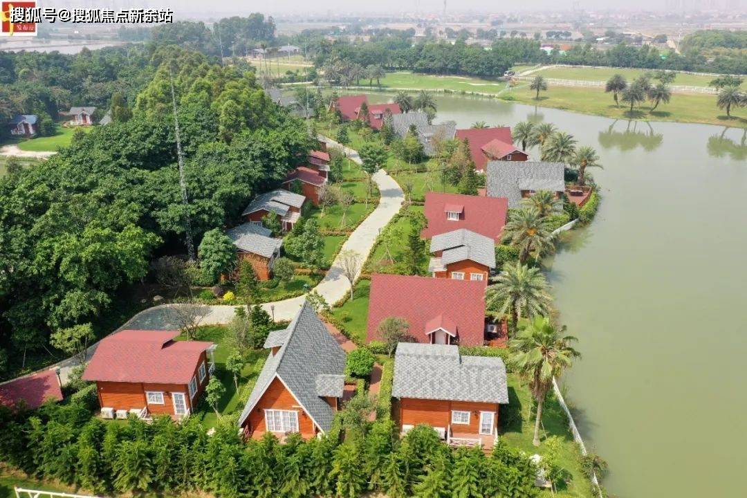 雅居乐·民森·迪茵湖小镇距南沙仅一桥之隔门口