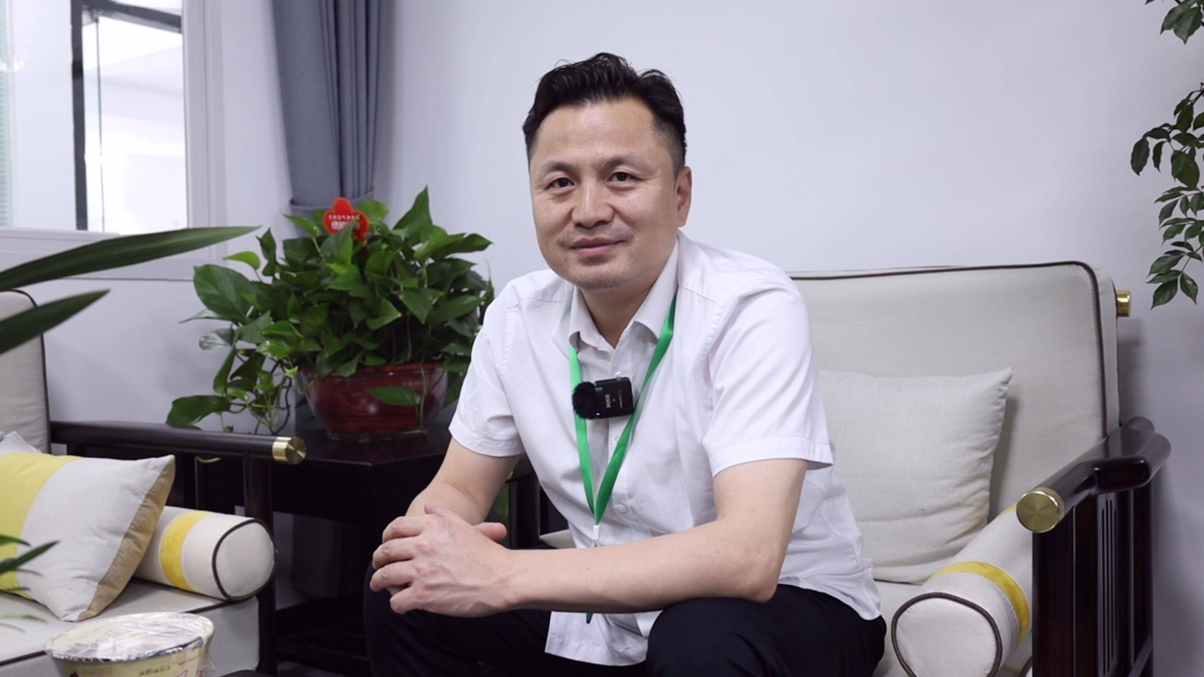 云台山茶旅集团董事长李亮:大山之中走出来的企业家_先生_家乡_桑梓