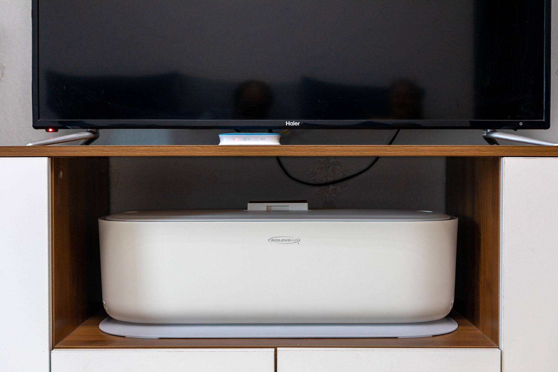 舒乐氏“全自动挂烫机”:能除皱,会烘干,家中衣物轻松护理