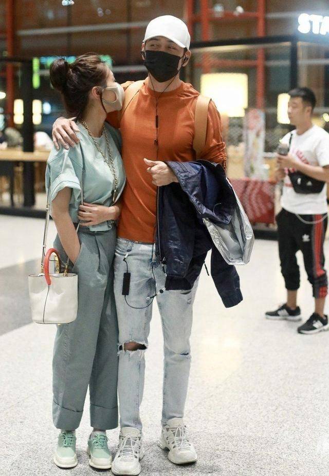 杨烁第一任老婆图片