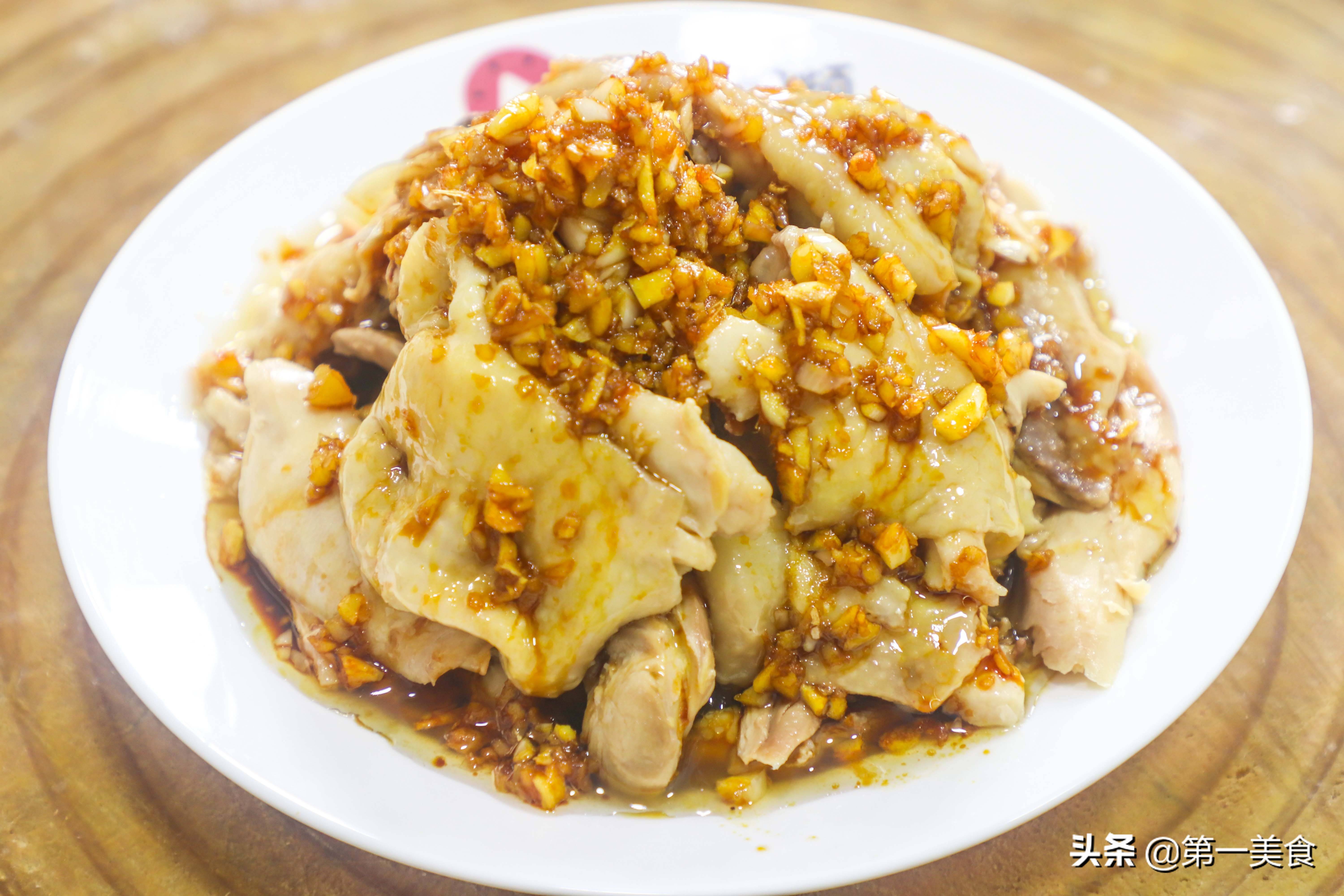 原创厨师长分享手撕鸡的家常做法鸡肉鲜嫩入味吃一口让你食欲大开