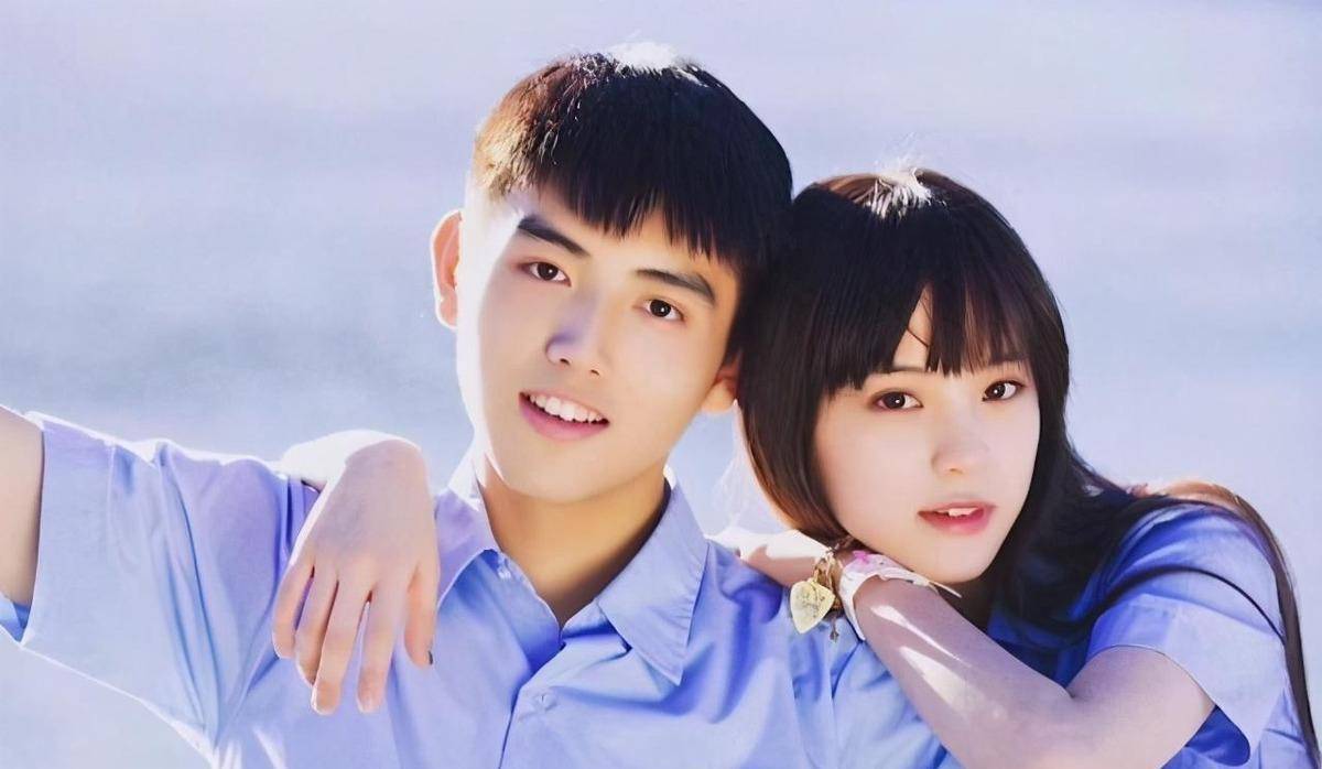 不仅陈飞宇和欧阳娜娜薪水不错,而且陈凯歌和欧阳娜娜的长子陈雨昂也