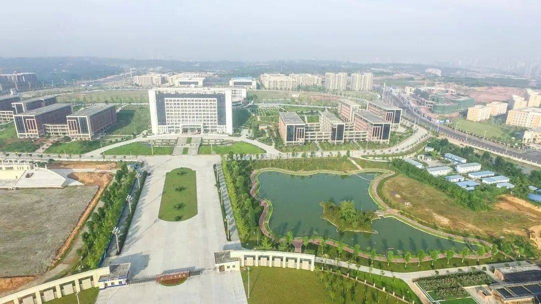 今年,四川大学眉山校区也将动工,未来眉山人向往的宜居之城,或许就在