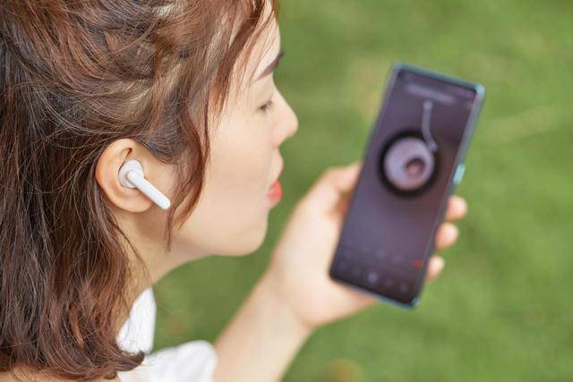 好用的蓝牙耳机有哪些推荐?迷你蓝牙耳机排行