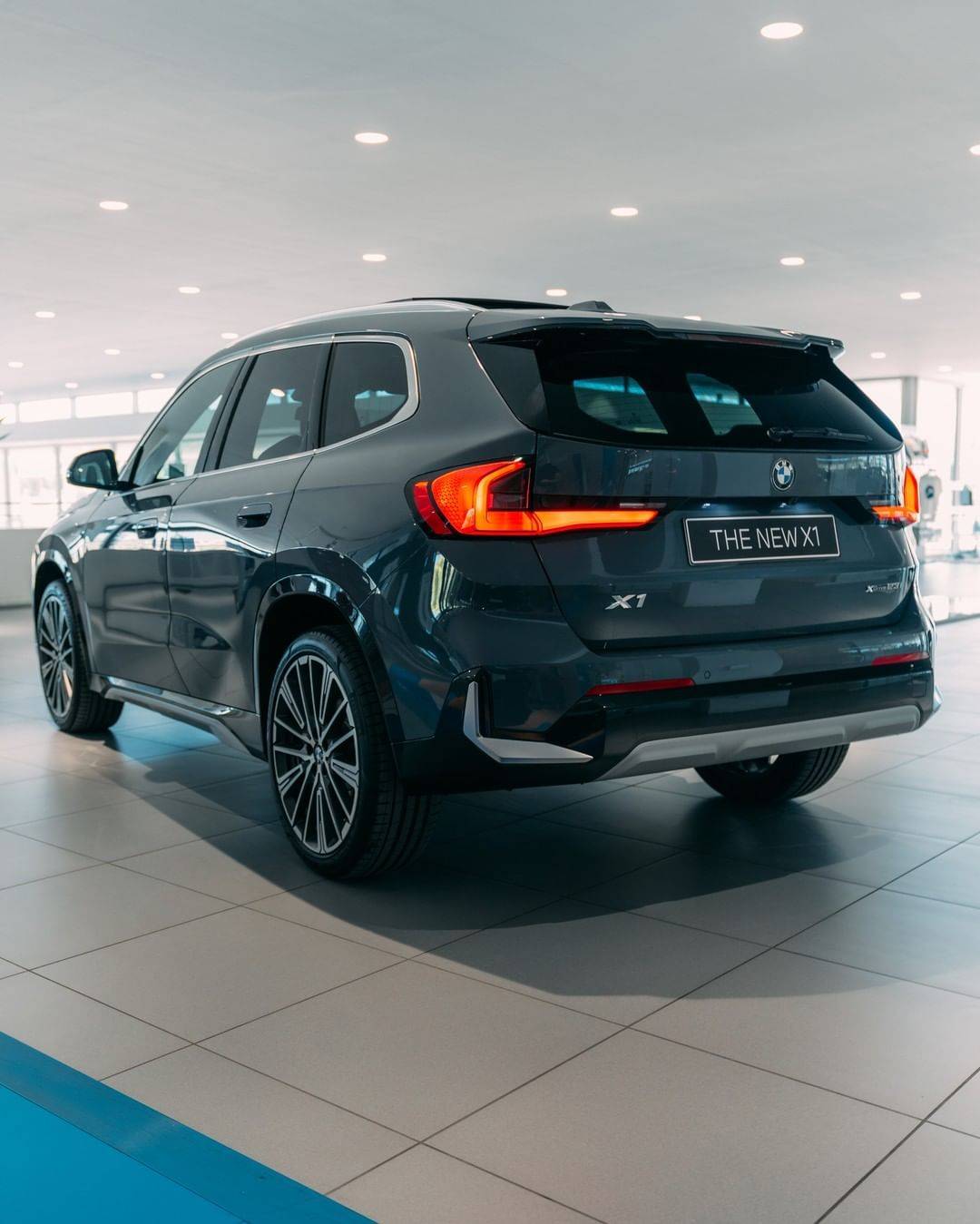 新款宝马x1配置曝光预售28万20t混动8at时尚感爆棚