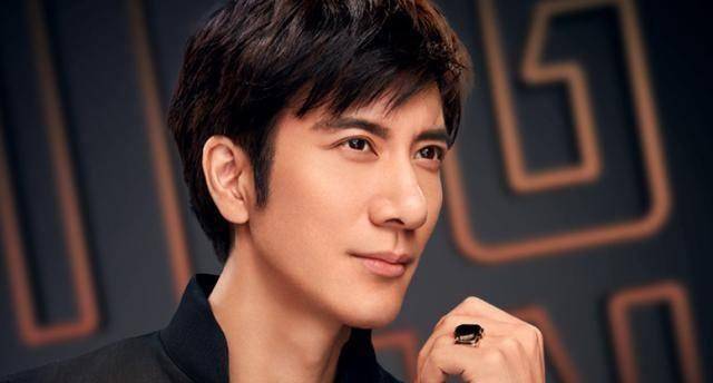 随后,读书郎,周大生,化妆品牌tatcha等品牌方纷纷公开发布与王力宏