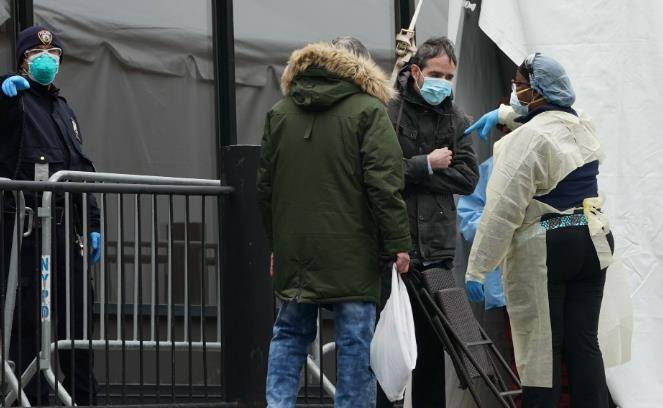 望穿秋水等来的口罩,美国打开后却绝望了"这可如何是好"_问题_需求