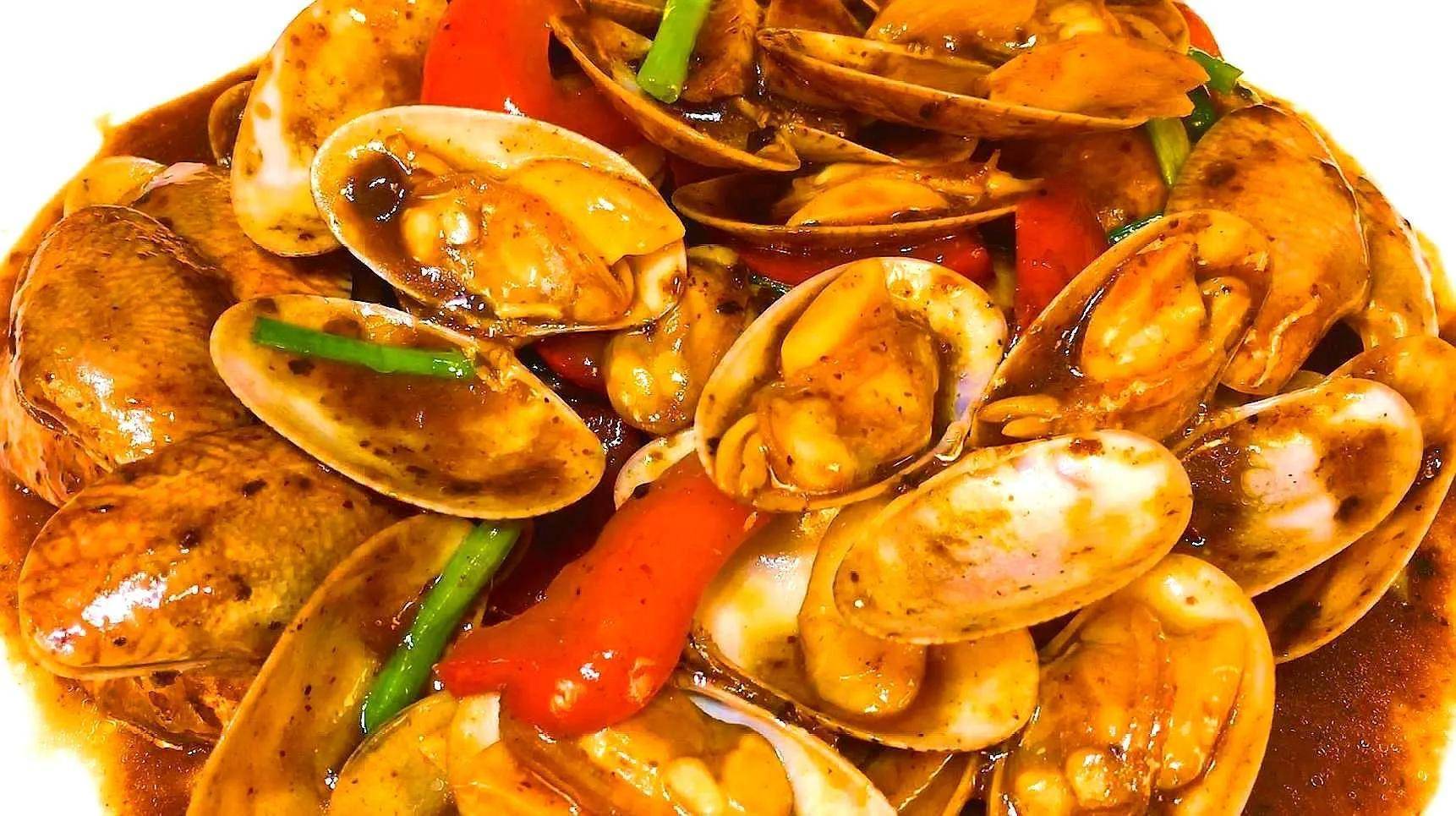 教你营养好吃的年糕炒花甲,美味过瘾,解馋下饭,孩子们都抢着吃_洋葱