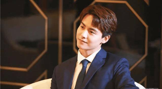 她供弟弟马天宇上学,弟弟成名后伺候她坐月子_马莉莉_姐姐_外甥