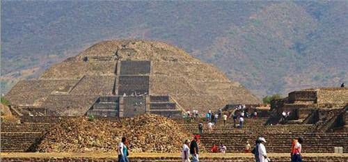 15岁少女被冰封500年 被发现时盘腿而坐 面容栩栩如生 盗墓 祭祀 文明 15岁少女被冰封500年 被发现时盘腿而坐 面容栩栩如生 盗墓 祭祀 文明