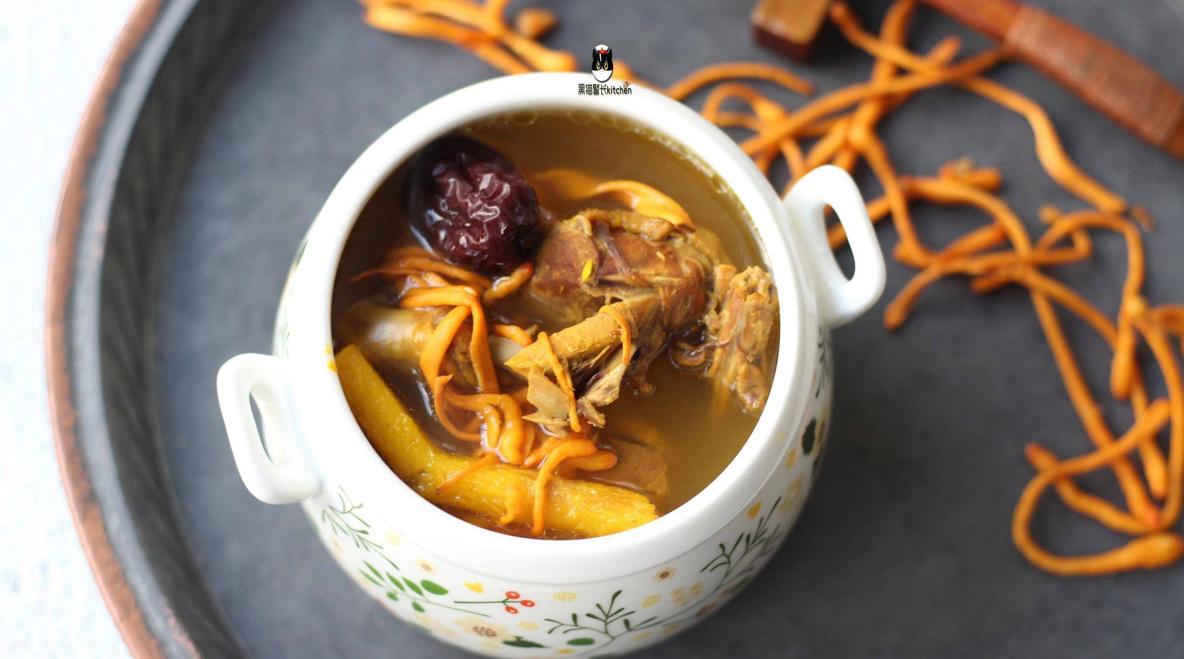 今天冬至,不吃饺子不吃汤圆,熬这一锅强身健体提高免疫力_鸽子_虫草花