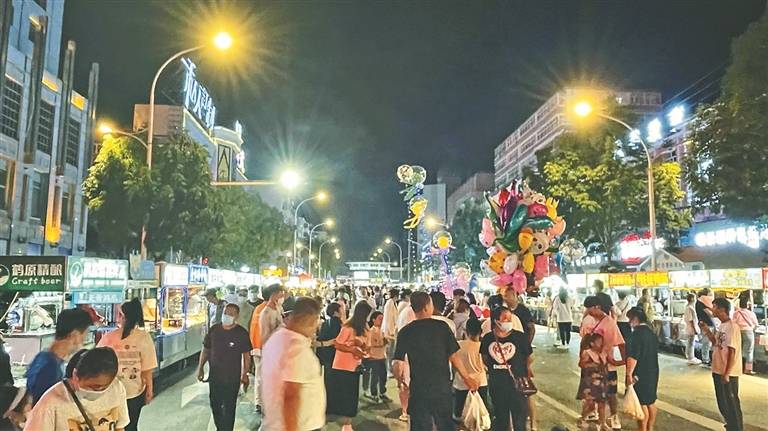 齐齐哈尔中环片区新"夜"态:一年接待490万游客 创收28亿元_夜市_龙沙