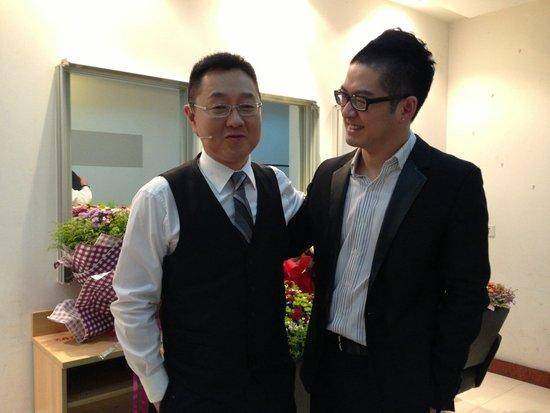 50岁亚宁拥百亿身家,被逼离开央视,毒舌张绍刚惨的像小丑!