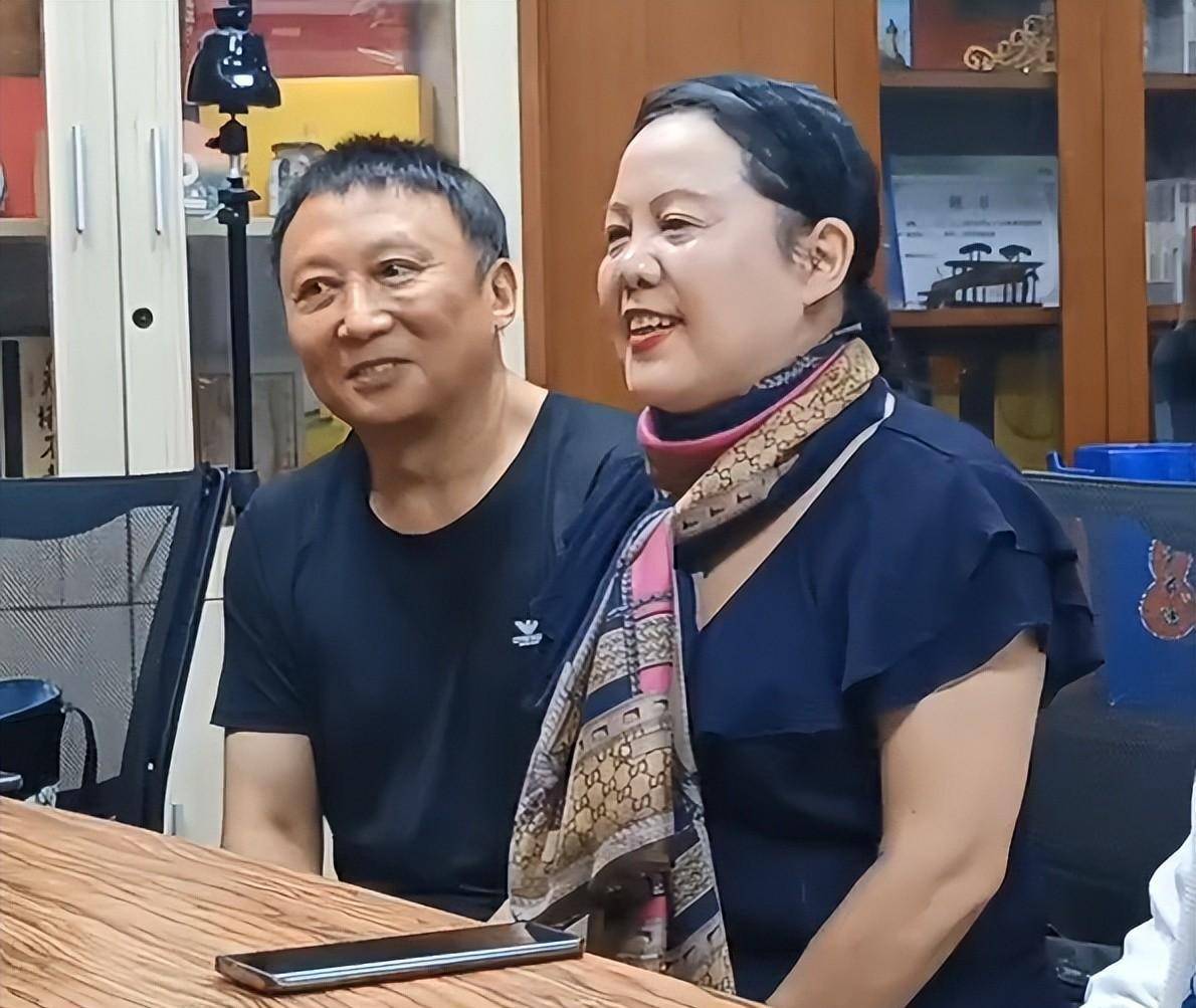 洛,王秀华,赵薇,王立军,杨继荣,范英,孙培生,李文军,郑学祥互动结束后