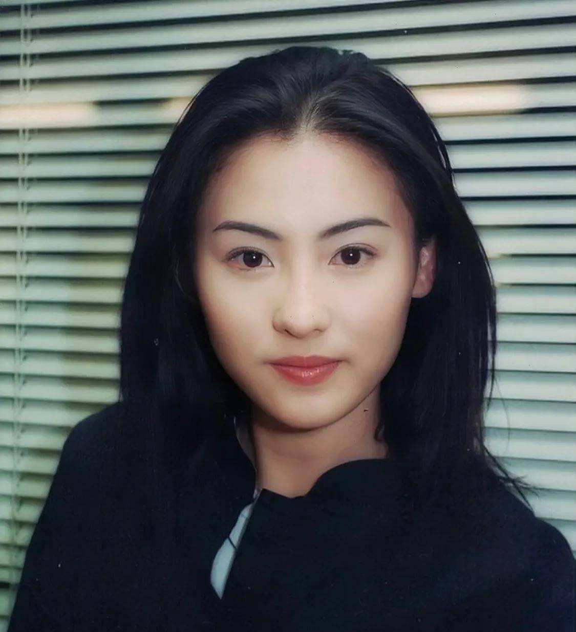 很多老牌港星保养得当,比同龄人更显年轻_钟欣潼_张柏芝_身材