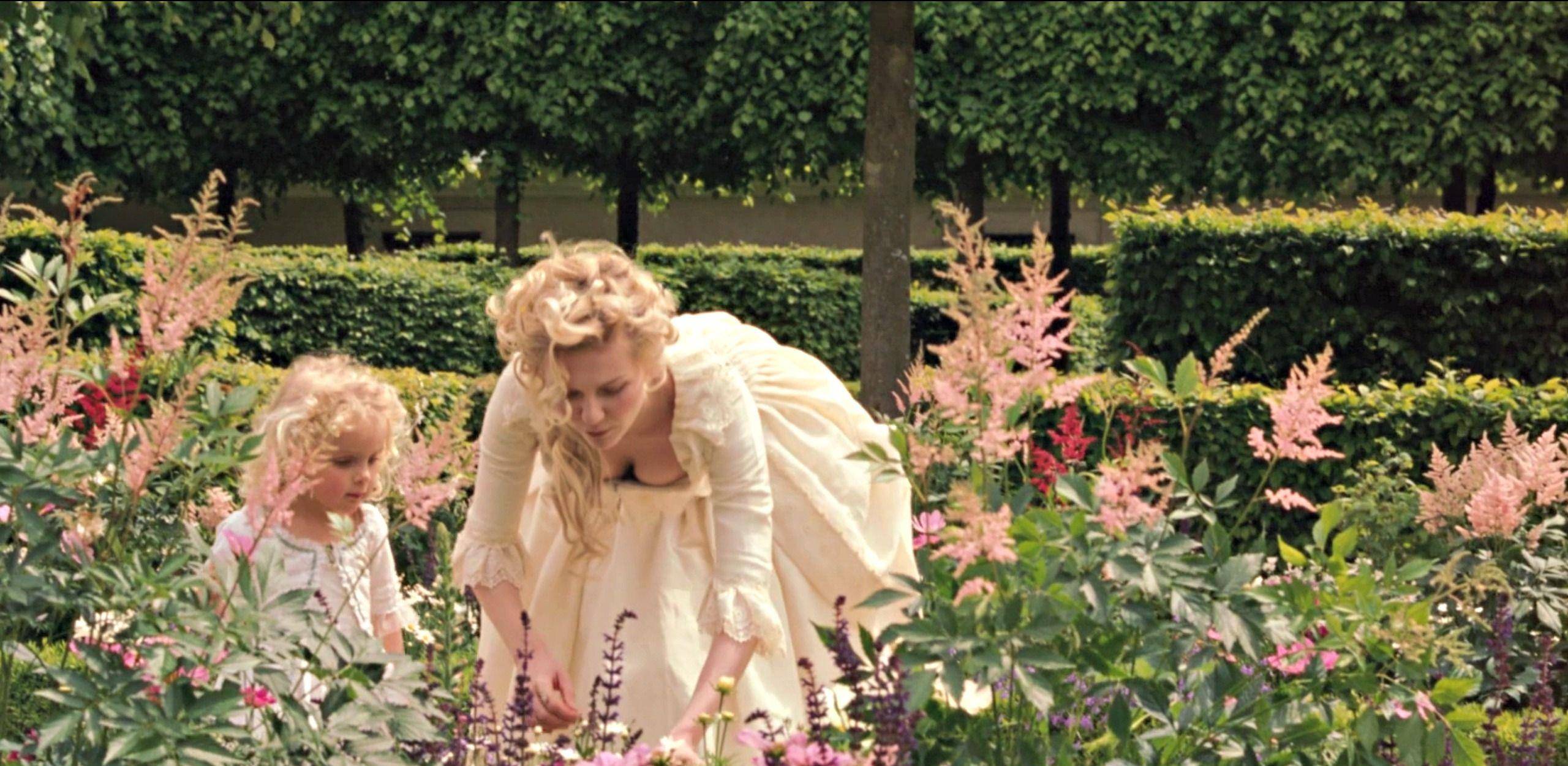 《绝代艳后》:窥探法国历史上最被讨厌的女人,及奢华背后的孤独_玛丽