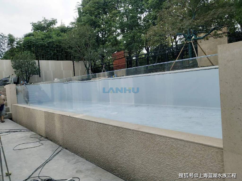 亚克力泳池如何施工?透明无边际泳池设计施工流程_项目_情况_板材
