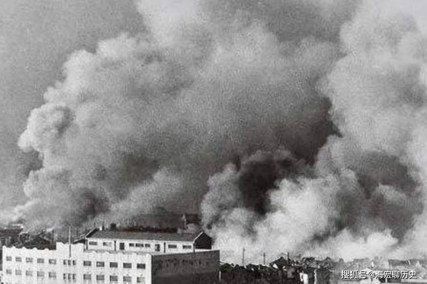 1941年，抗日英雄谢晋元牺牲：政府发放怃恤金，贬值之后，妻儿怎能维持生计？_凌维诚_上海_广东省