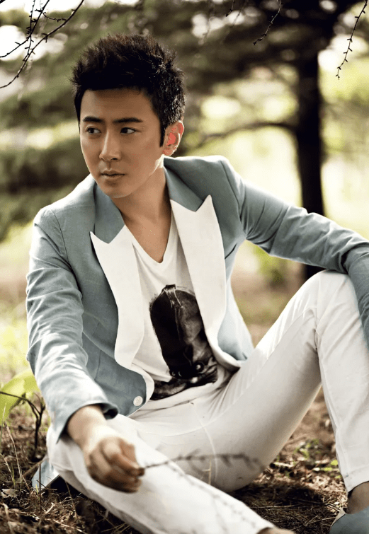 演员高梓淇母亲在冬至因感染去世,儿子发文悼念,却被骂假亲情_生活