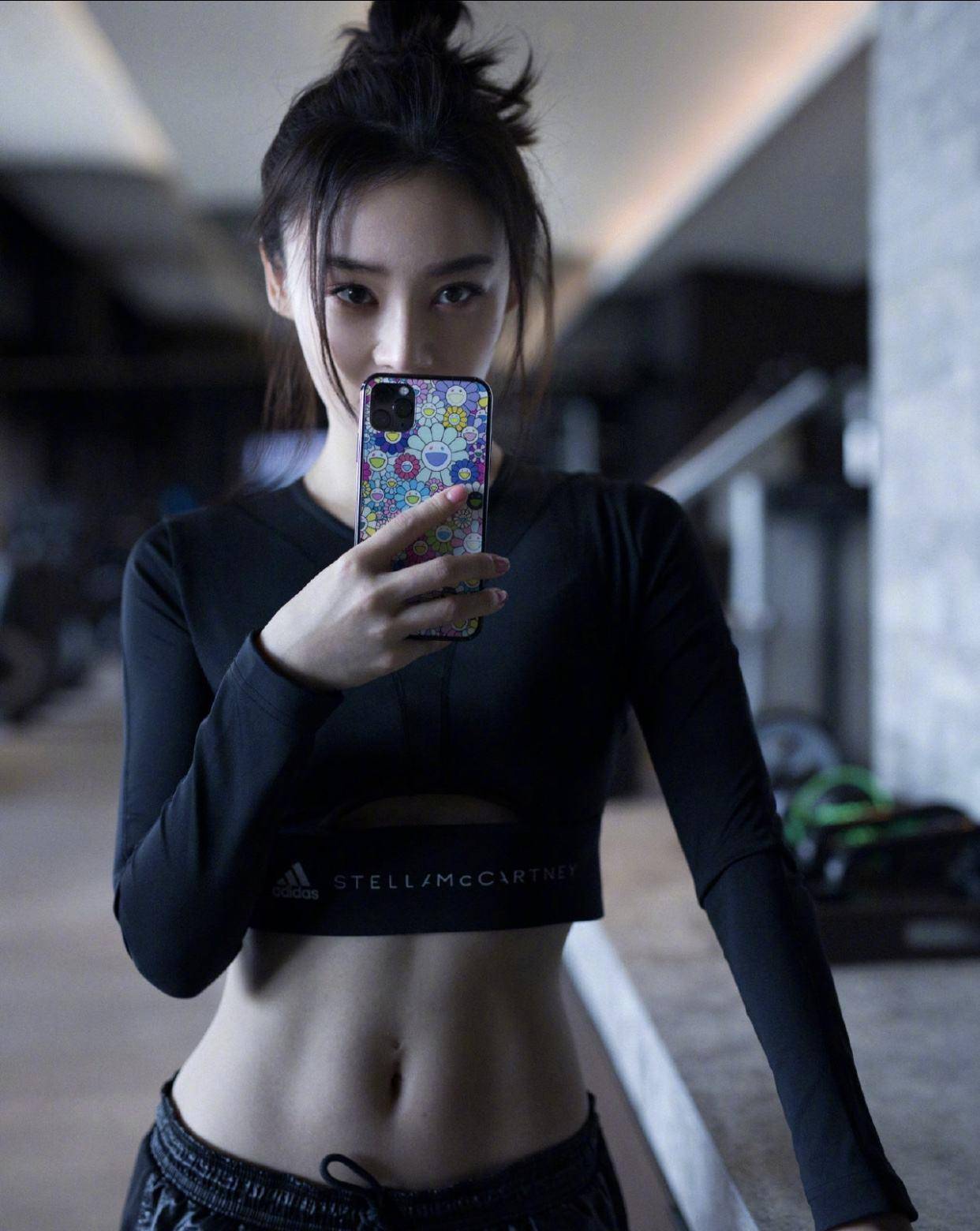 盘点娱乐圈7位肌肉女明星,最后一位深藏不露!