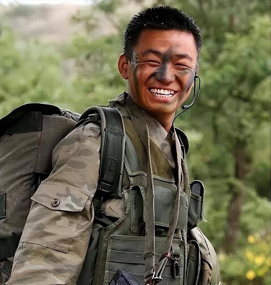 众多明星之中谁都不服,就服他_王宝强_许三多_马蓉和