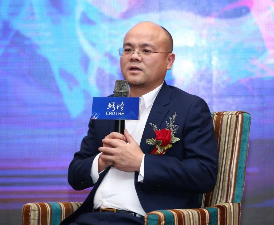 榜样的力量|热烈祝贺鳄珍董事长欧阳俊先生入选东方市"十佳青创 百优