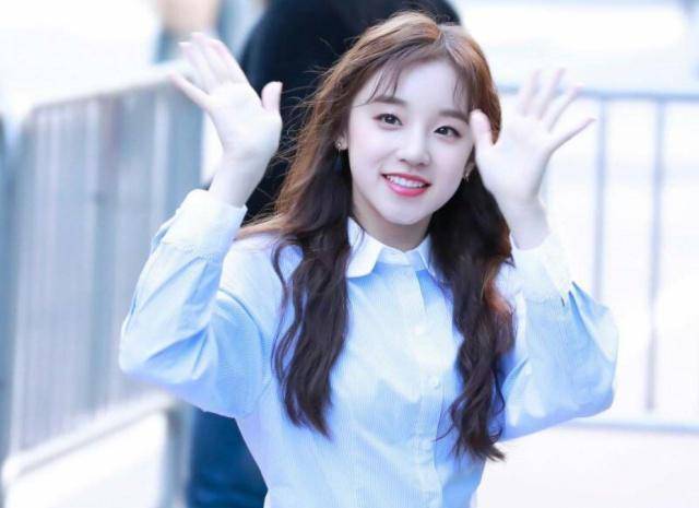 新跑男团实力搞笑,朱亚文扭秧歌,宋雨琦热舞,王彦霖又丑又萌!