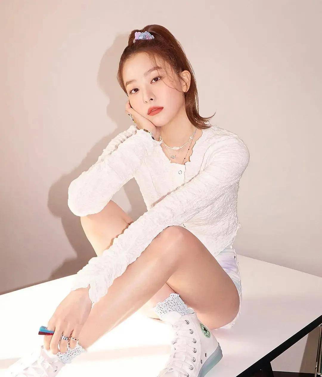 韩国女星姜涩琪 单眼皮女生也可以很美