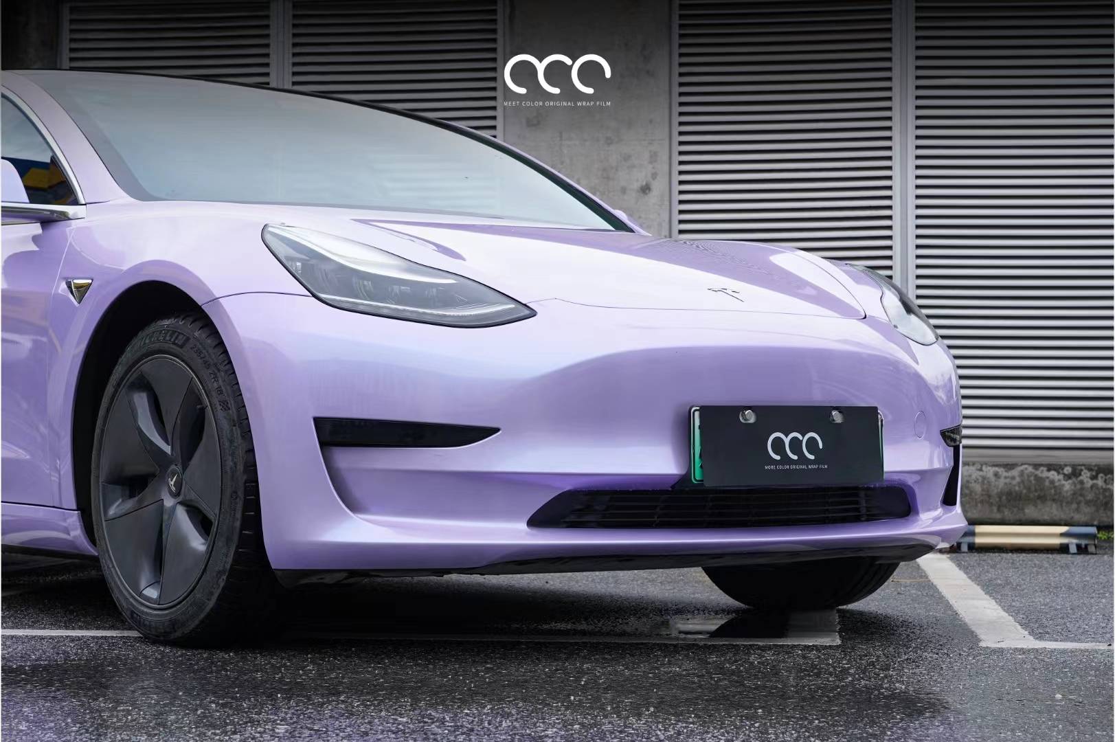 特斯拉model 3漫彩改色膜渐变亮面银幻紫,梦幻的颜色