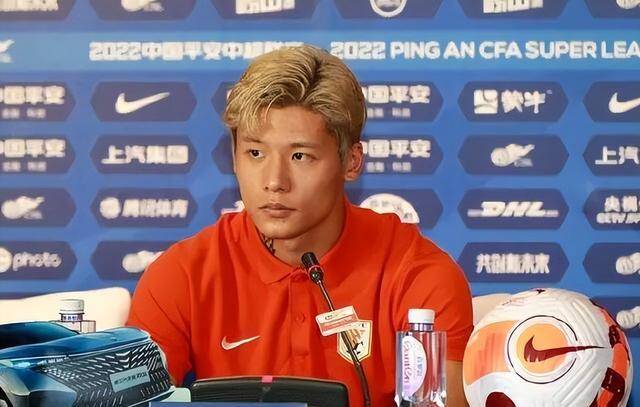 是时候丢掉链条,永远不要磨了,泰山队不敌上海海港,陈璞多丢一球被吹