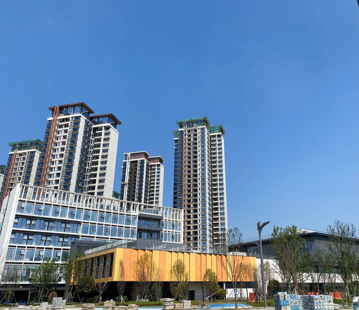 龙泉东安湖华润未来之城单价多少钱?_成都市_城市_实景图