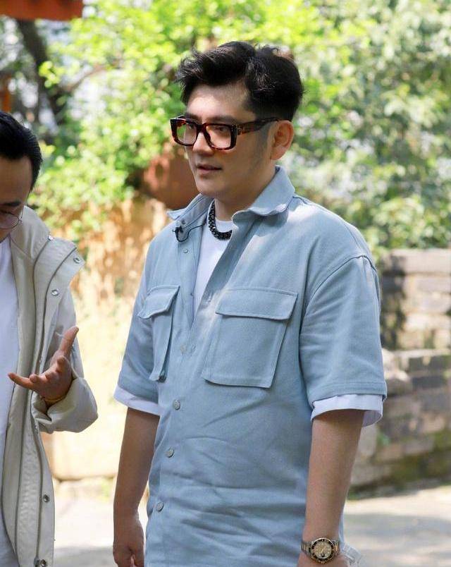 钱枫又因体重上热搜,胖到走不动路,汪涵吐槽:像颗球一样_天天兄弟_王