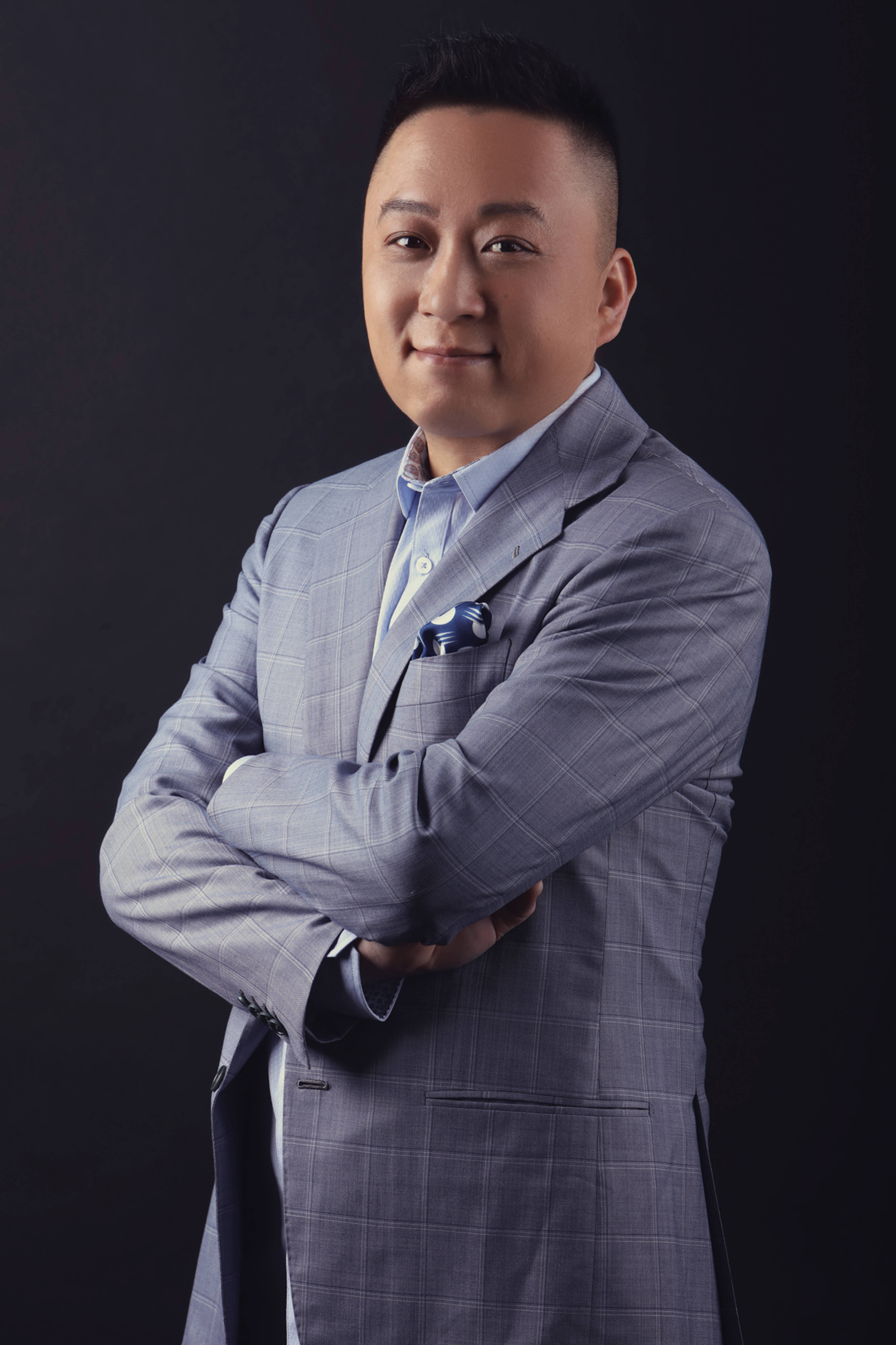 天下霸唱 "大耍儿"如同"大侠""嘛钱不钱的,乐呵乐呵得了!