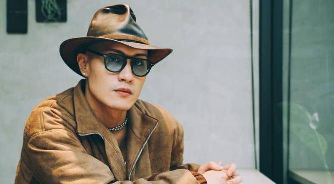 28岁金曲制作人眼前黑狂耳鸣 惊传失去意识昏迷_黄宣_朋友_状况