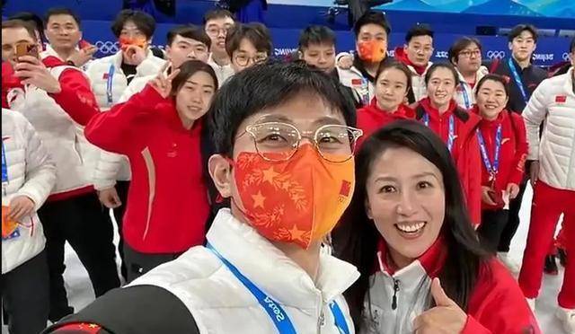 2018年平昌冬奧會失利後,安賢哲在2020年退役.