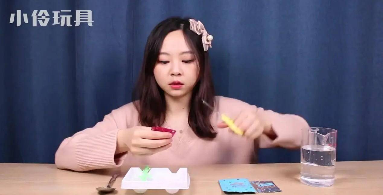 汪钰伶:少儿益智节目《小伶玩具》的创始人,孩子们眼里的大姐姐_视频